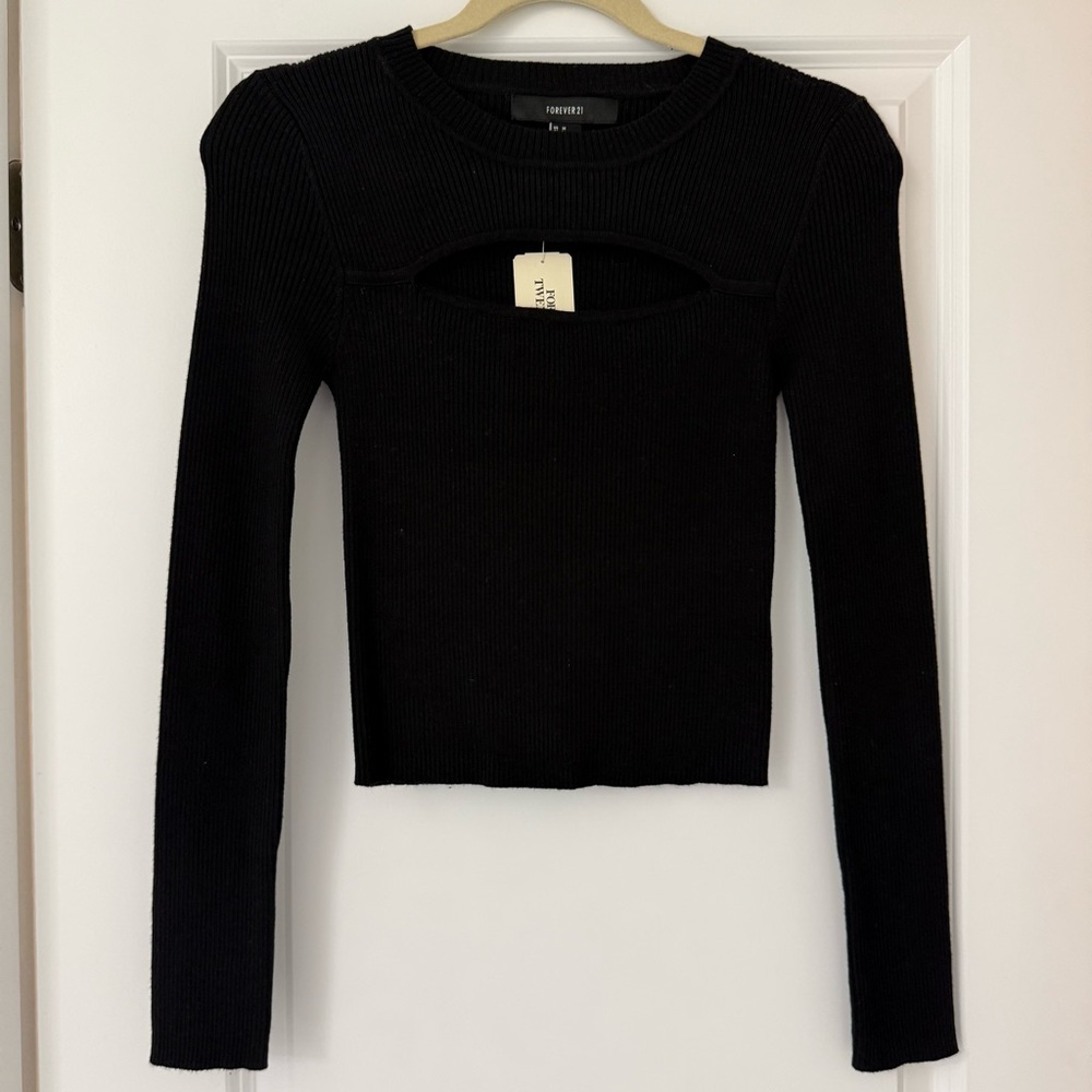 New ribbed crop sweater with chest cutout